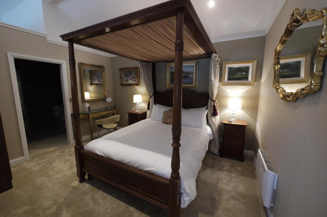 The Carriage At Beechpark House *